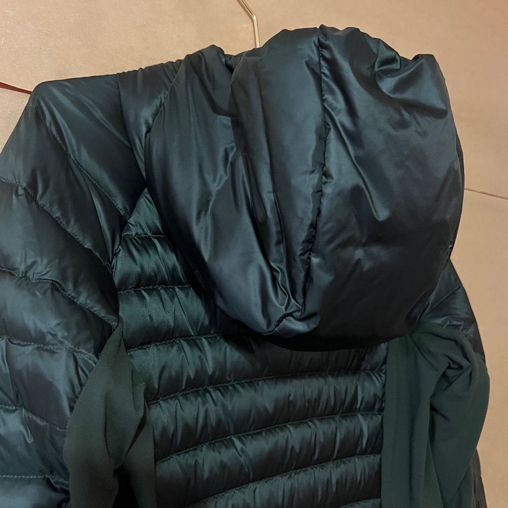 Lululemon | Down For A Run Jacket II Gator Green Zip Up Puffer Goose Down Size 6 - Picture 12 of 15